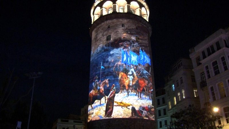 19 Mayıs Atatürk`ü Anma, Gençlik ve Spor Bayramı, Galata Kulesi`ne yansıtılan slayt ile kutlandı