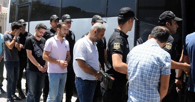 Adana`da `Bylock` operasyonu: 26 gözaltı