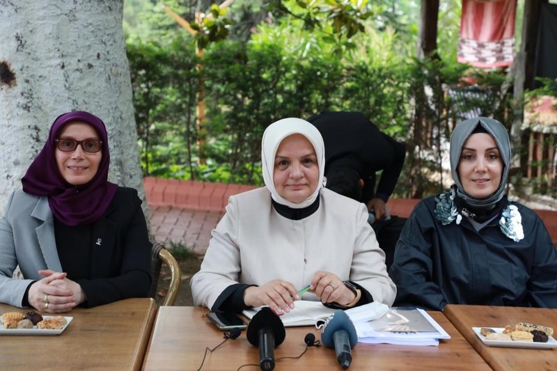 AK Parti Genel Merkez Kadın Kolları Başkanı Keşir, Rize`de kadınlarla bir araya geldi