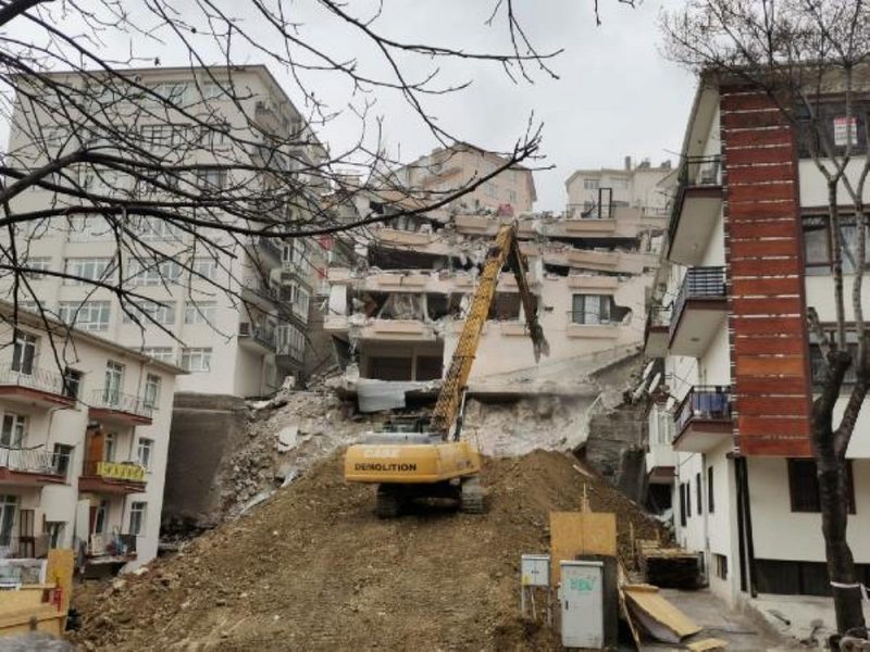 Ankara`da, 900 kişinin evsiz kaldığı mahallede `kira artışı` tepkisi
