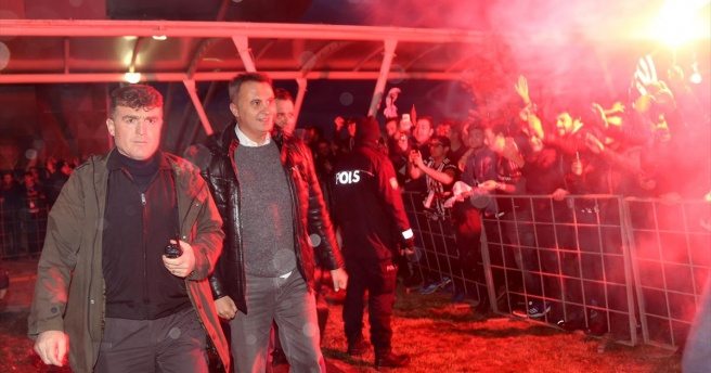 Beşiktaş`a Sivas`ta meşaleli karşılama
