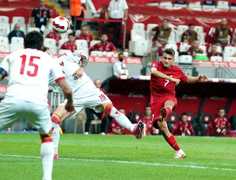 Cengiz Ünder milli formayla 10. golünü kaydetti