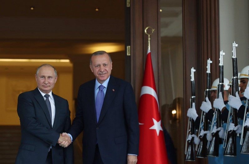 Cumhurbaşkanı Erdoğan, Putin`le görüştü! Masada 5 konu başlığı vardı