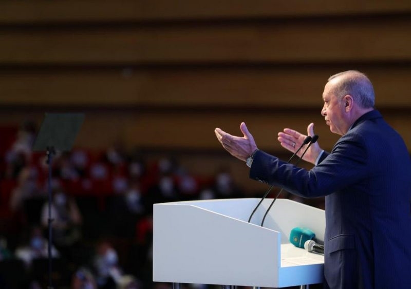 Cumhurbaşkanı Erdoğan: Şehirlerimizin bir kısmını belki yıkıp yeniden inşa etmeliyiz