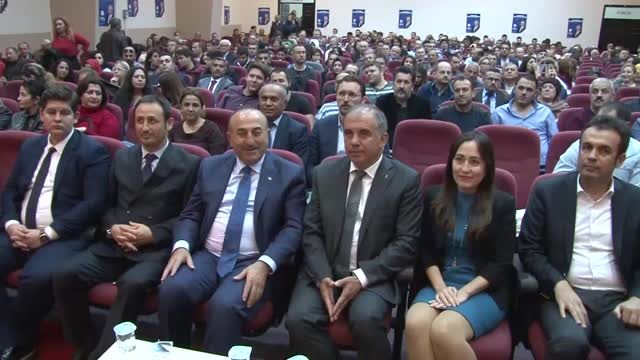 Dışişleri Bakanı Çavuşoğlu AK Parti Siyaset Akademisi`ne Katıldı
