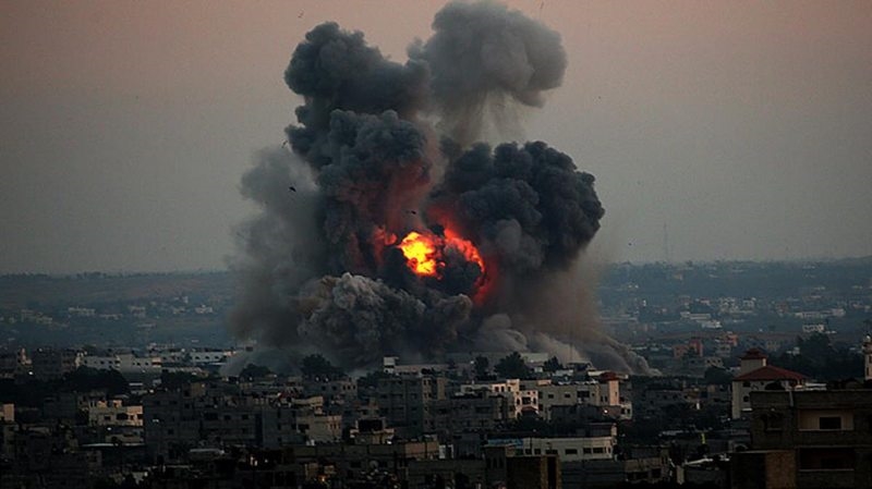 İkinci kez ateşkesi ihlal ettiler! İsrail`den Gazze`ye hava saldırısı