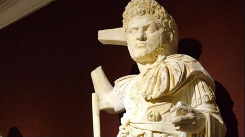 İmparator Marcus Aurelius Antoninus?un tek bütün heykeli bulundu