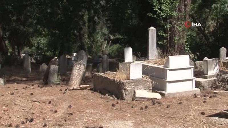Kemalpaşa, Osmanlı mezarlarını ağırlıyor