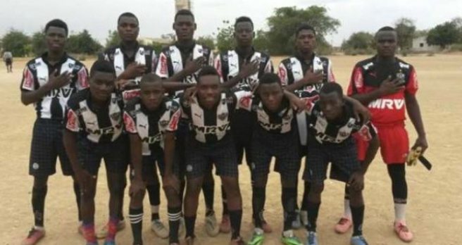 Mozambik`te Timsah Saldırısına Uğrayan Futbolcu Hayatını Kaybetti