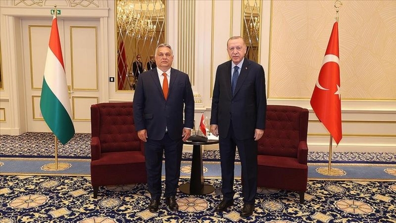NATO zirvesi için Brüksel`e giden Cumhurbaşkanı Erdoğan ilk olarak Macaristan Başbakanı Orban ile görüştü