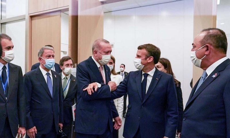 NATO Zirvesi`ndeki liderlerin beden dili analizi! En ilginç yorum Erdoğan - Macron buluşmasına yapıldı