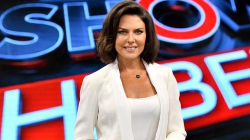 Show Ana Haber`i bırakan Ece Üner, Kanal D`ye transfer oldu! Artık reality şov sunacak
