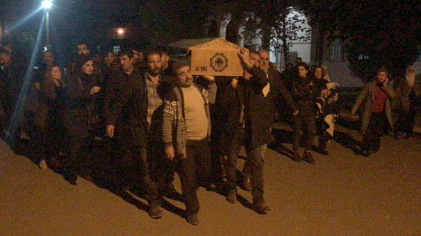 Son dakika... PKK`lı teröristin cenazesine katılan HDP`li vekillere soruşturma