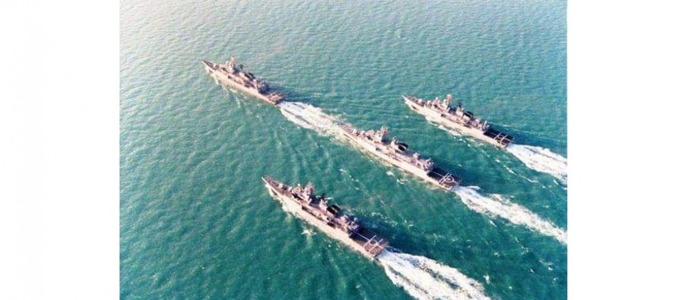 Türk Deniz Kuvvetleri  İsrail`e ait araştırma gemisini bölgeden çıkardı