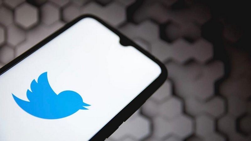 Twitter`da kullanıcıların paylaşımları olumsuz olarak oylayabileceği özellik için testlere başlandı