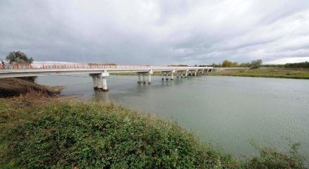 Yeşilırmak üzerine yapılan 10 milyon TL?lik köprü hizmete açılıyor