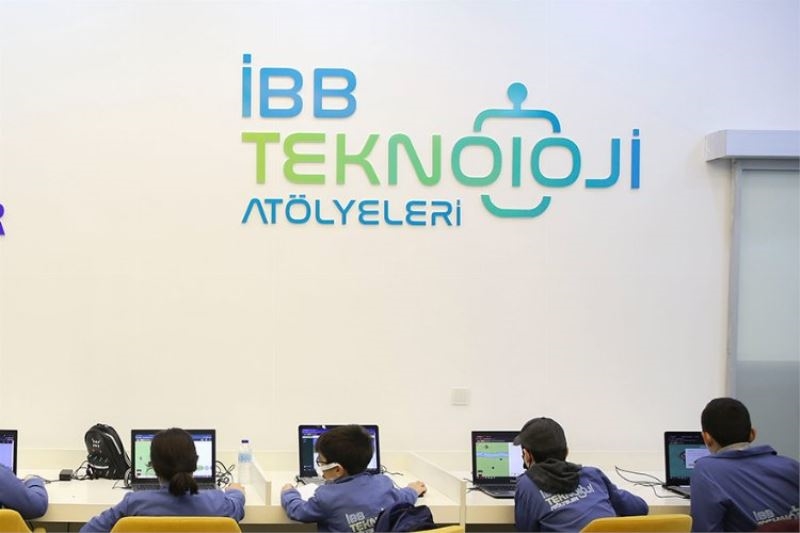 İBB Teknoloji Atölyeleri ilk mezunlarını verdi 