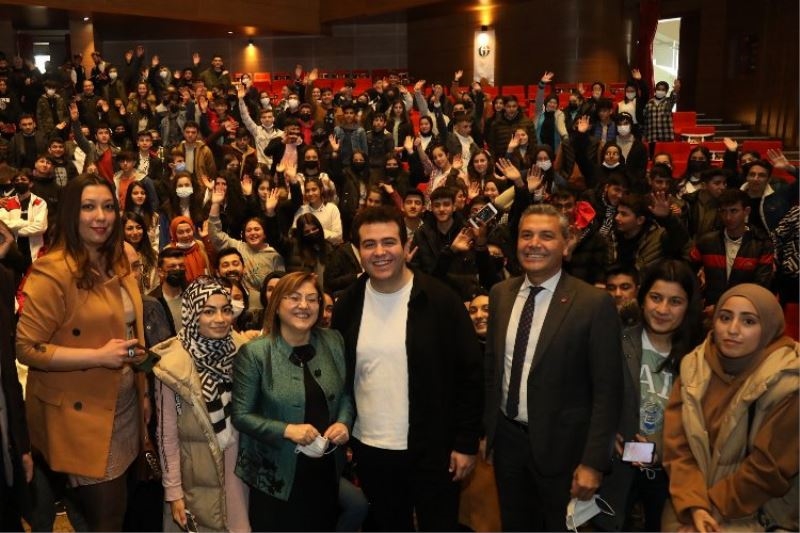 Genç Gaziantep uygulaması gençlere tanıtıldı 