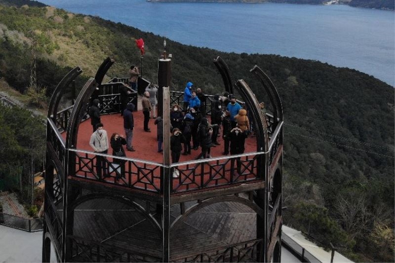 Göçmen kuşlar ay boyu İstanbul