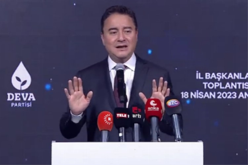 Babacan: Demokrasi mi, otokrasi mi diyeceğiz!