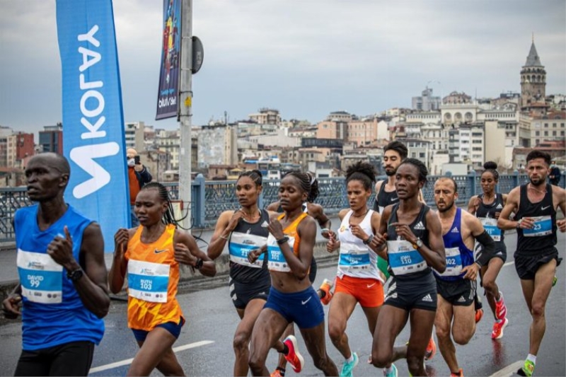 N KOLAY İstanbul Yarı Maratonu 30 Nisan