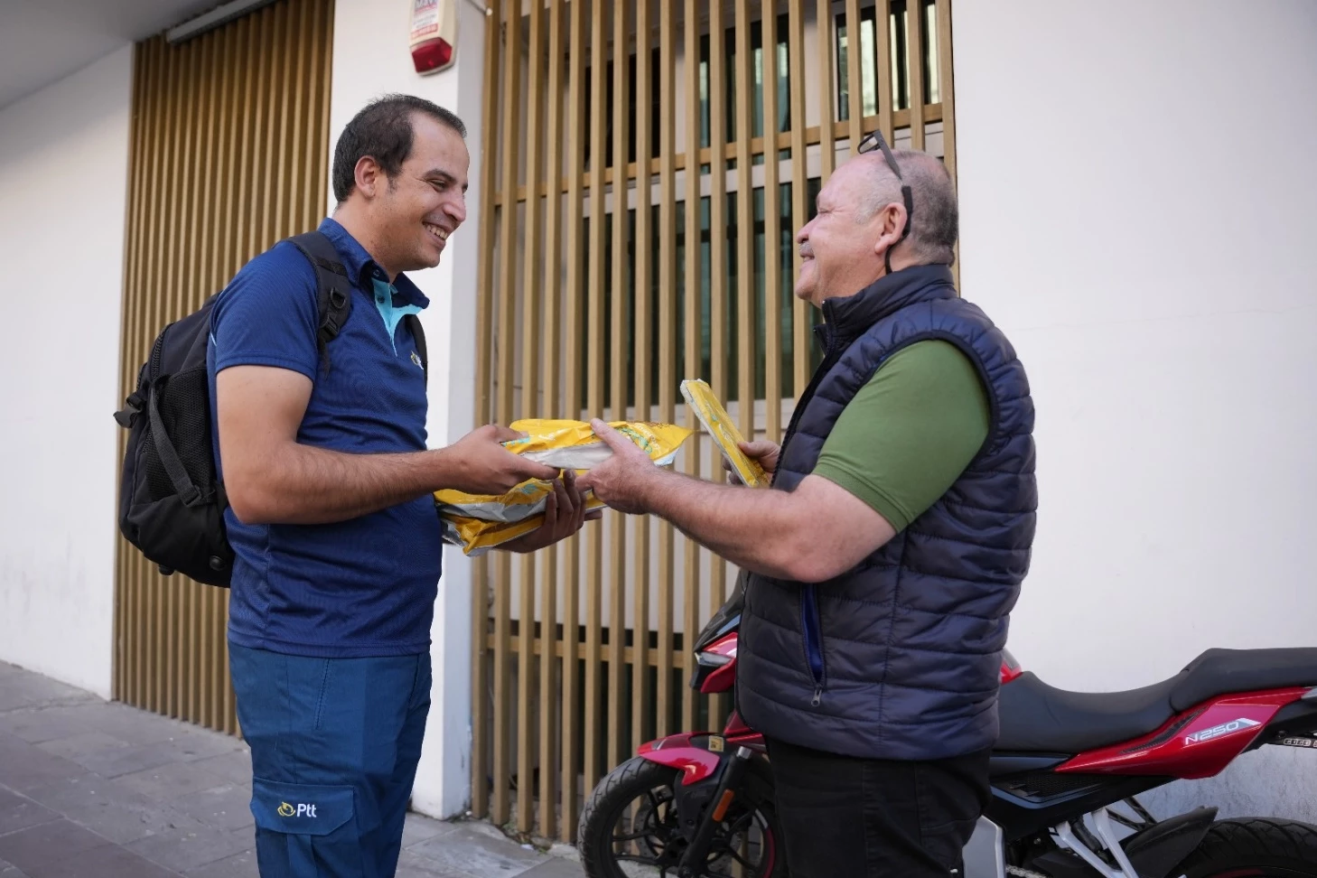 Posta gönderilerinin sayısı yüzde 7 arttı... Haberleşmede ilk 5 il belli oldu