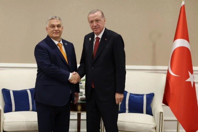 Erdoğan, zirvede Macaristan