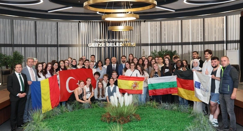 Gebze Belediye Başkanı Büyükgöz, Erasmus Öğrencileriyle Bir Araya Geldi