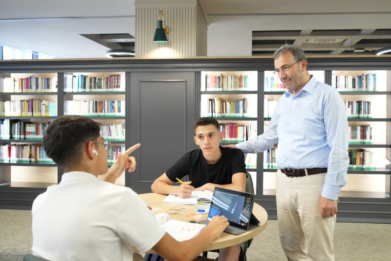 Pendik Belediyesi Üniversiteli Gençlere 15 Bin Lira Eğitim Desteği Sağladı