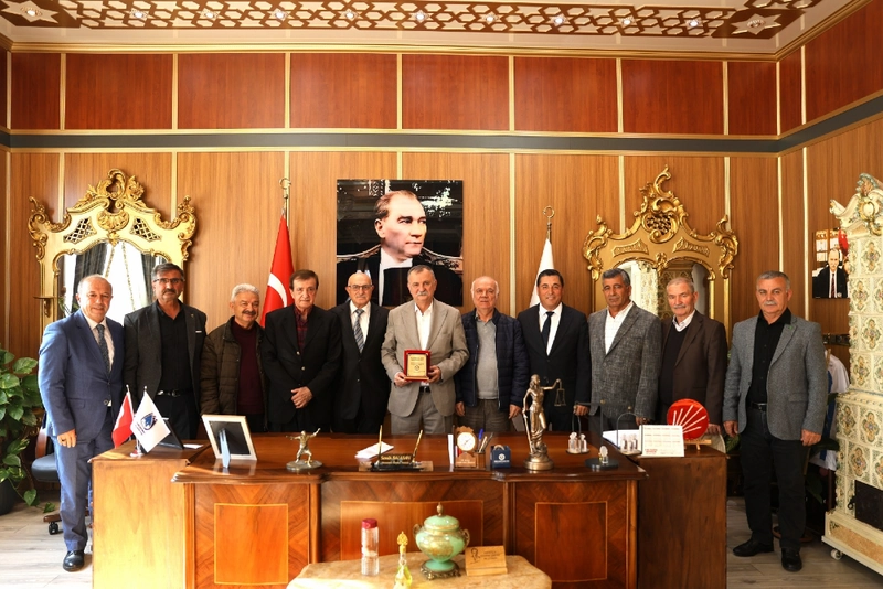 Hemşehri Dernekleri Yunusemre Belediye Başkanı