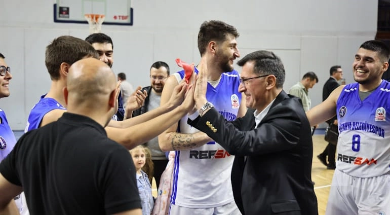 Kütahya Belediyespor Basketbol Takımı Namağlup Serisini Sürdürdü