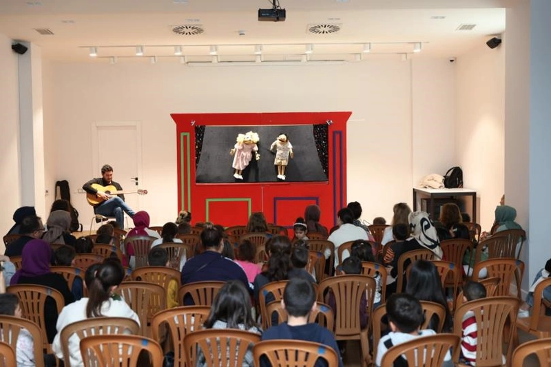 Merkezefendi Kent Tiyatrosu Ara Tatilde Çocuklarla Buluştu