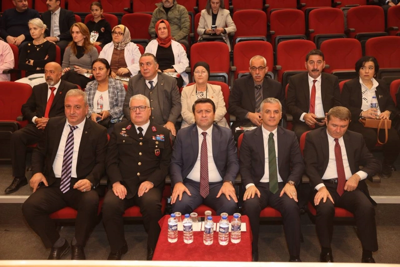 Yomra Belediye Başkanı Mustafa Bıyık, Öğretmenler Günü Programına Katıldı