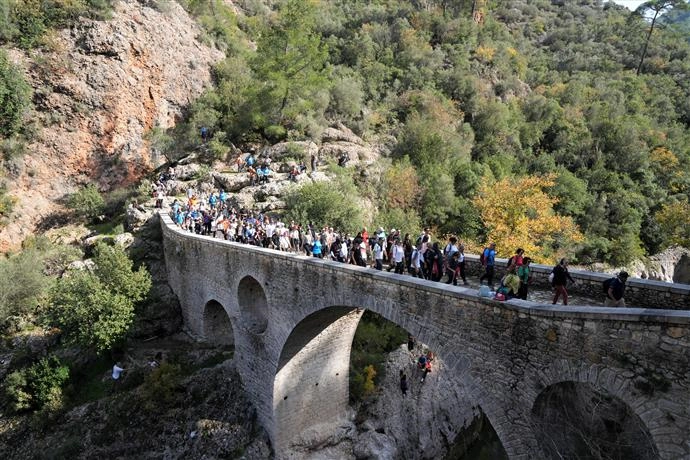 Alanya Keykubat Göç ve Kervan Yolu Yürüyüşü Tamamlandı
