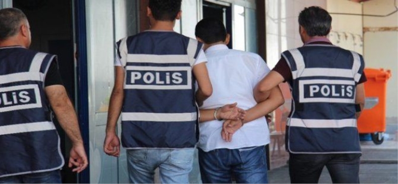 Adana'da 16 polis  tutuklandı!