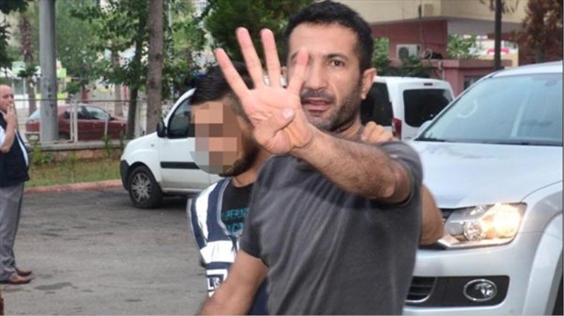 Adana`da infaz kurumlarındaki 61 görevli gözaltına alındı