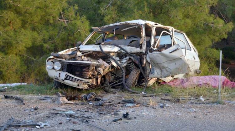 Adanada trafik kazası: 2 ölü