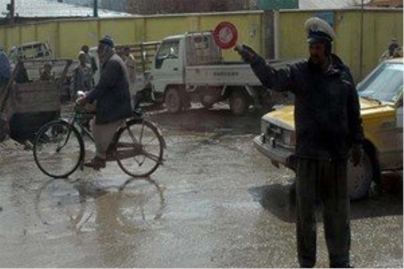 Afganistan`da korkunç trafik faciası!...