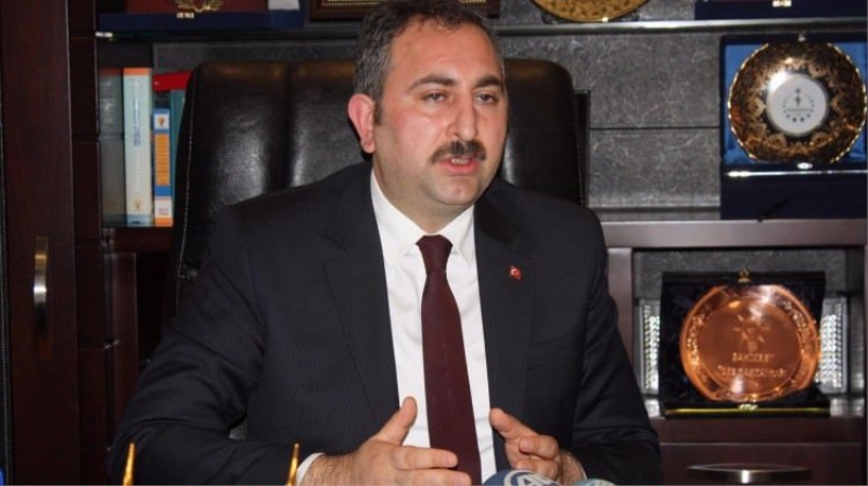 AK Parti'den yeni anayasa açıklaması