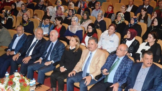 AK Parti Malatya İl Teşkilatında Siyaset Akademisi Programı Başladı