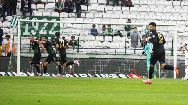 Akhisar durmuyor! Bir darbe de Konya`ya