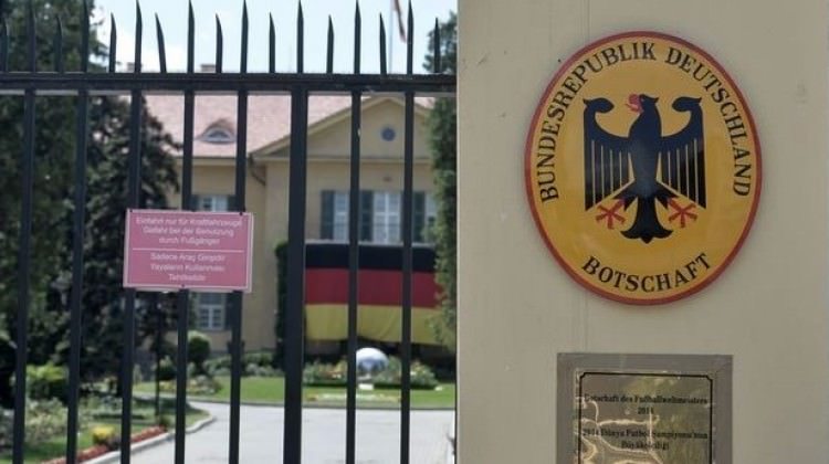 Alman Büyükelçiliği önünde şüpheli paket alarmı!