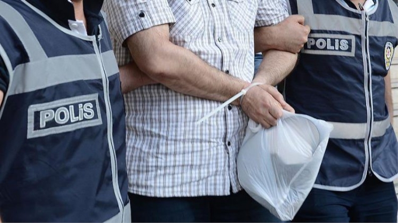Ankara'da 22 askeri hakim tutuklandı
