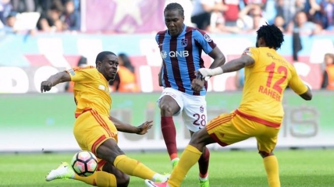 Arena`da Trabzon`a Avrupa darbesi! Tarihi zafer...