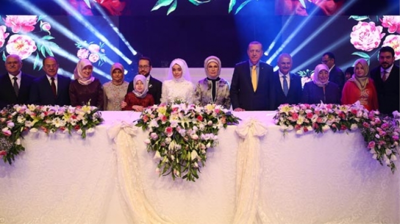 Bakan Akdağ'ın oğlu evlendi