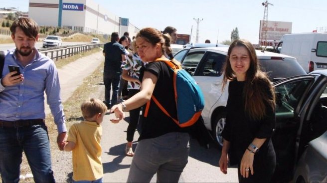 Bakanlıktan bir ilk! Telefonlara bu mesaj geldi