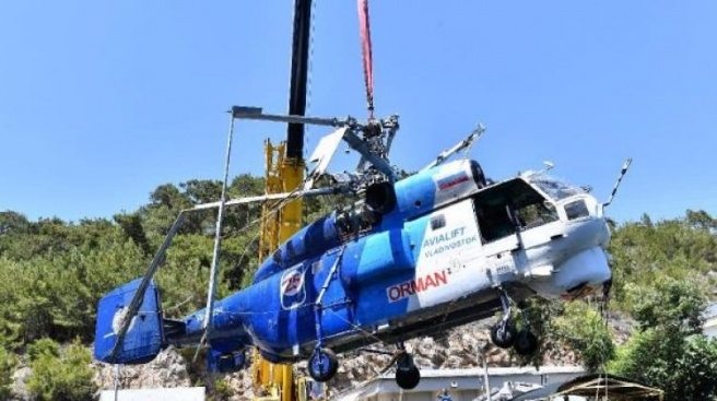 Baraja düşen helikopter böyle çıkarıldı!