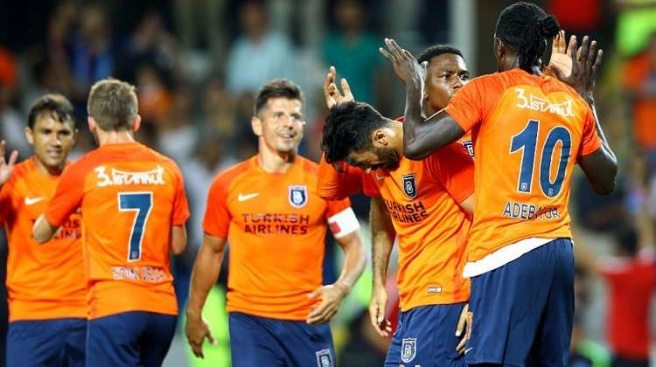 Başakşehir liderlik maçında! Gol geldi...