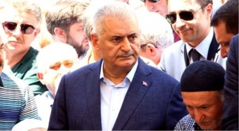 Başbakan Yıldırım, hastanede tedavi gören Mustafa Elitaş?ı ziyaret etti