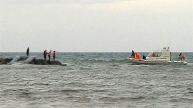 Batan bottan 43 kişi kurtarıldı